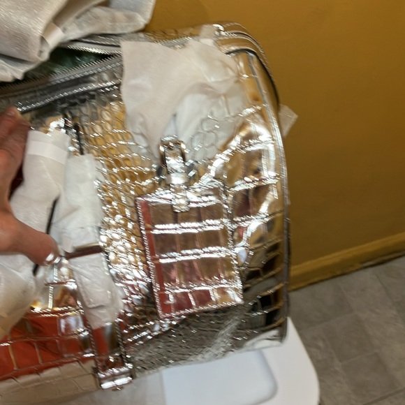 MICHAEL Michael Kors Bedford silver Argent embossed leather XL Weekender - Picture 7 of 13